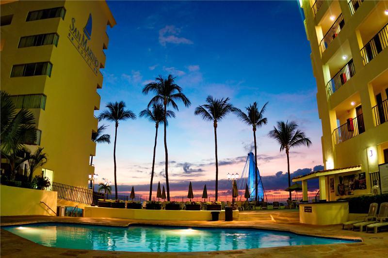 Hotel Delfin Puerto Vallarta Exterior photo